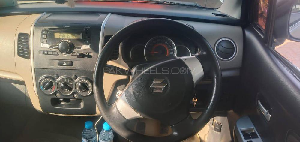 Suzuki Wagon R 2017 for Sale in Khanewal Suzuki Wagon R 2017 for Sale in Khanewal Image-2