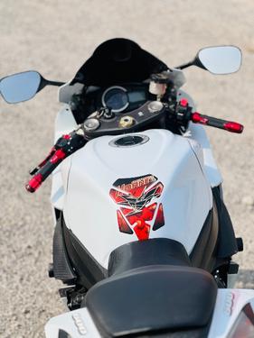 سوزوکی GSX-R600 - 2015