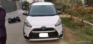 Toyota Sienta 2016 for Sale in Faisalabad