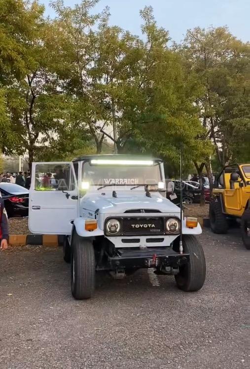 Toyota Fj Cruiser - 1982 Raptor Image-1