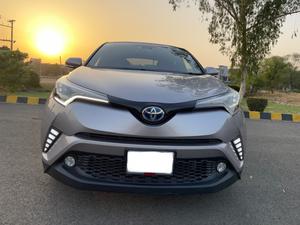 Toyota C-HR 1.8 Hybrid 2016 for Sale in Lahore