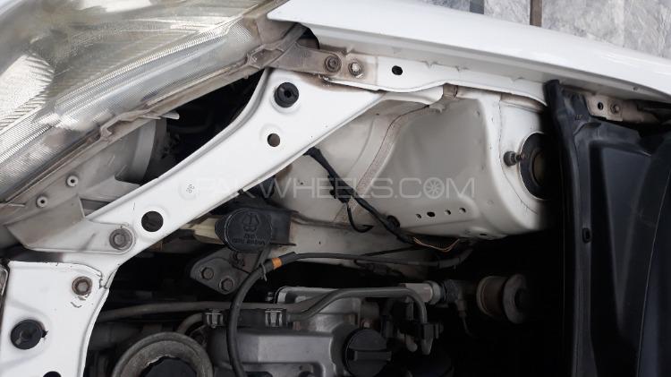 Toyota Platz 2005 for Sale in Lahore Toyota Platz 2005 for Sale in Lahore Image-7