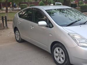Toyota Prius G 1.5 2007 for Sale in Lahore