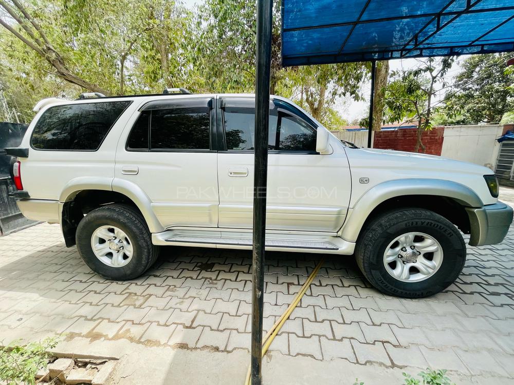 Toyota Surf 2002 for Sale in Multan Toyota Surf 2002 for Sale in Multan Image-4