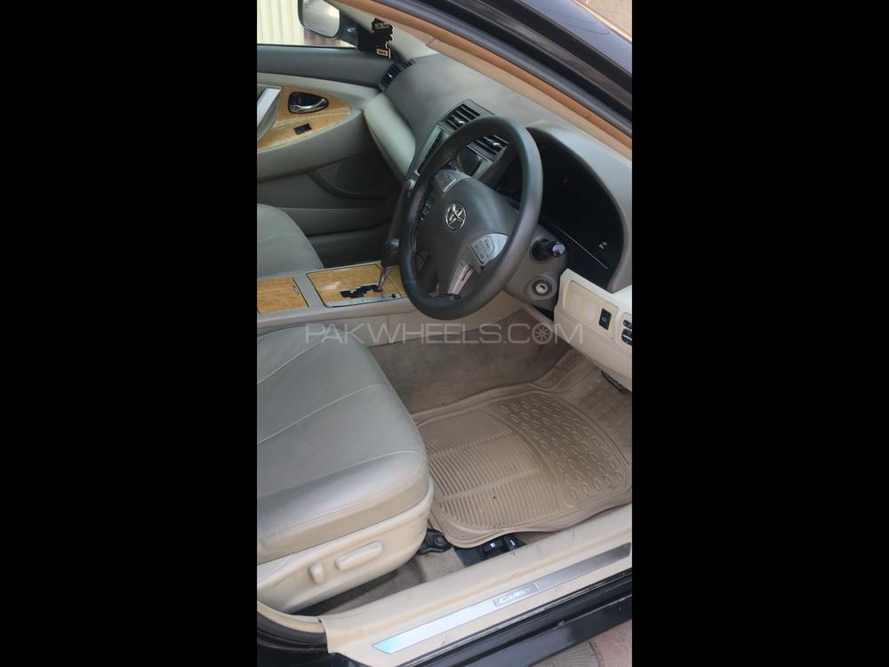 Toyota Camry 2006 for Sale in Sargodha Toyota Camry 2006 for Sale in Sargodha Image-10