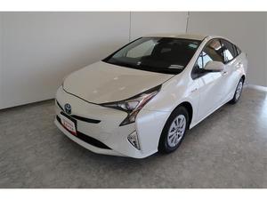 Toyota Prius S 1.8 2018 for Sale in Lahore