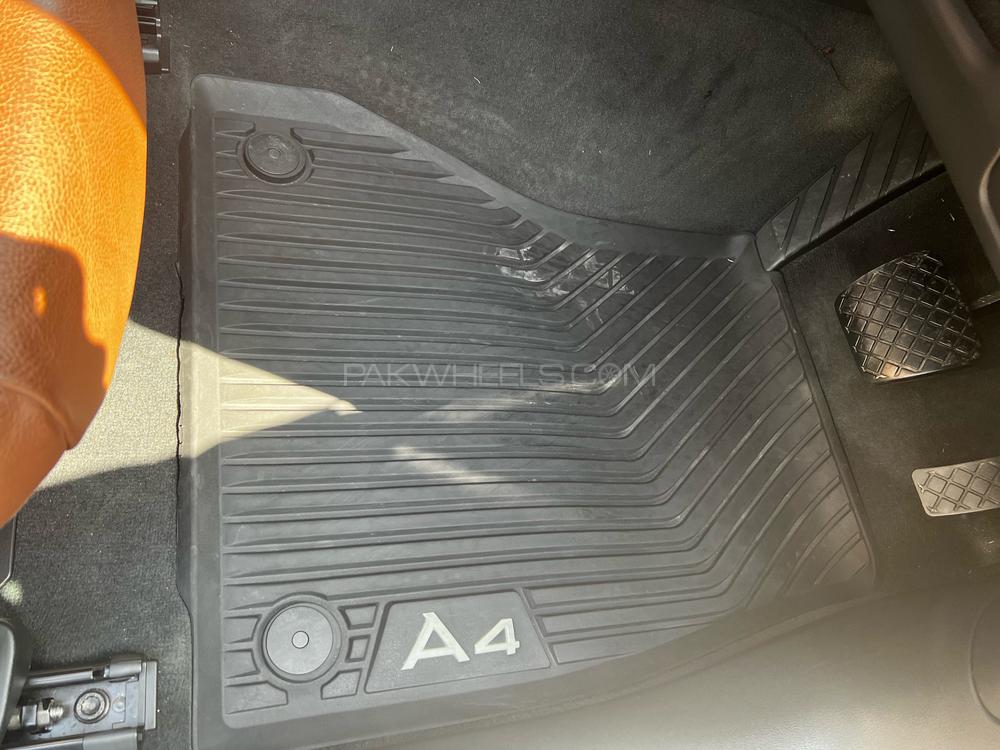 Audi A4 2019 for Sale in Gujranwala Audi A4 2019 for Sale in Gujranwala Image-9