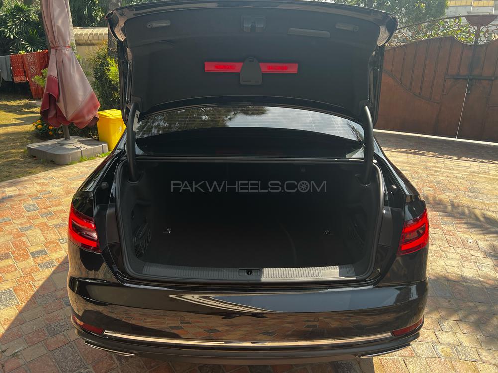 Audi A4 2019 for Sale in Gujranwala Audi A4 2019 for Sale in Gujranwala Image-11