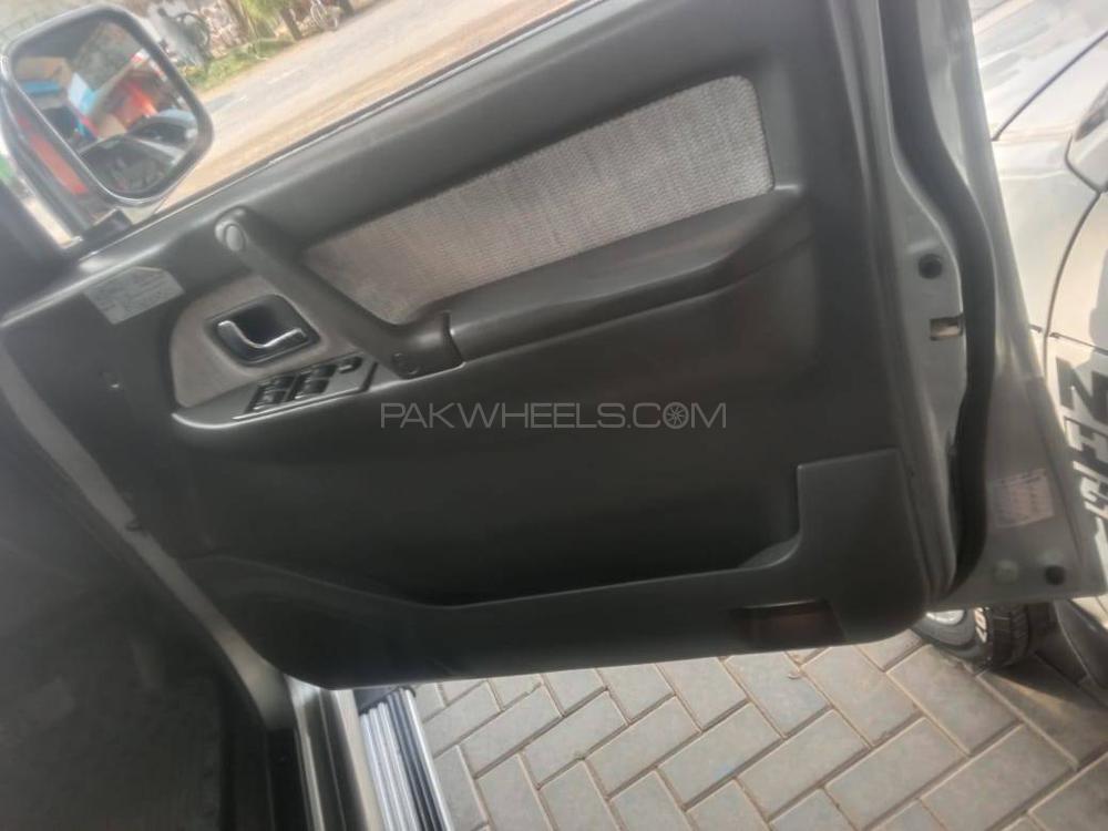 مٹسوبیشی پجیرو 1995 for Sale in ملتان مٹسوبیشی پجیرو 1995 for Sale in ملتان Image-11