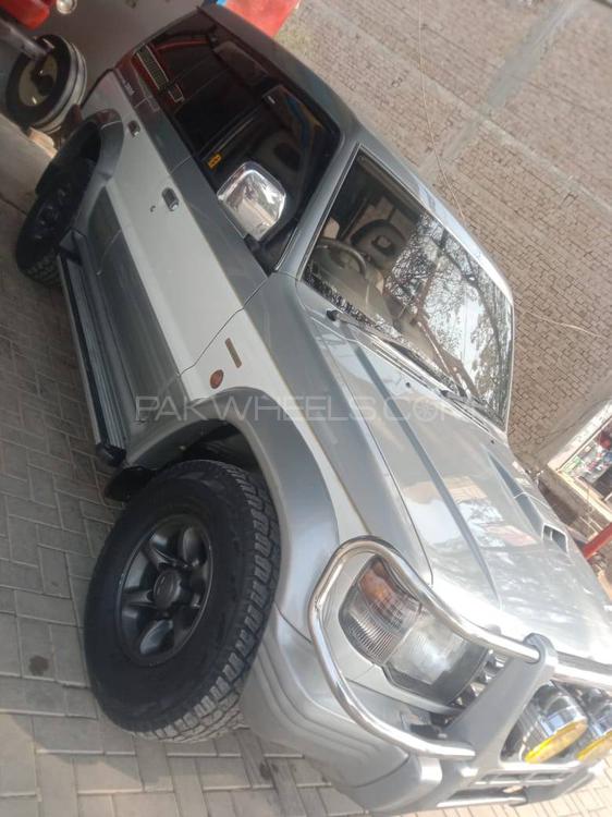 مٹسوبیشی پجیرو 1995 for Sale in ملتان مٹسوبیشی پجیرو 1995 for Sale in ملتان Image-10