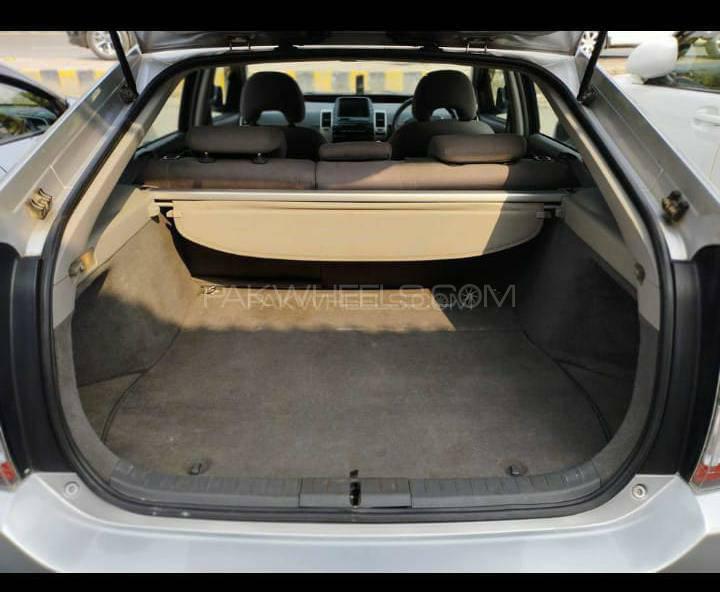 ٹویوٹا پریوس 2010 for Sale in لاہور ٹویوٹا پریوس 2010 for Sale in لاہور Image-11