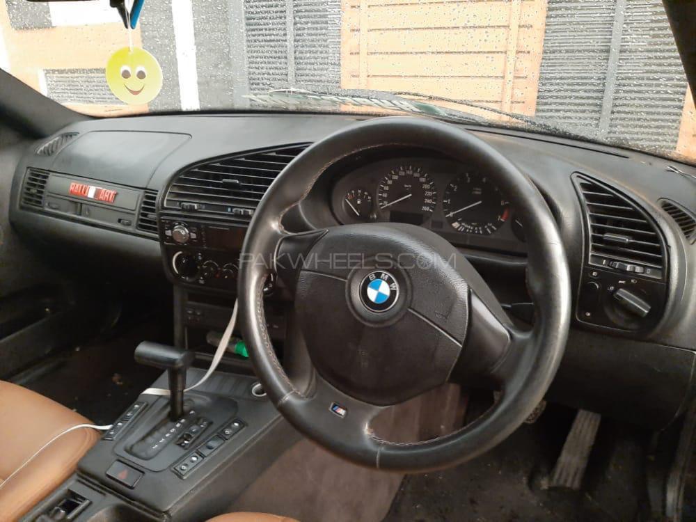 بی ایم ڈبلیو 3 سیریز 1992 for Sale in لاہور بی ایم ڈبلیو 3 سیریز 1992 for Sale in لاہور Image-8