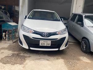 Toyota Yaris GLI MT 1.3 2021 for Sale in Multan