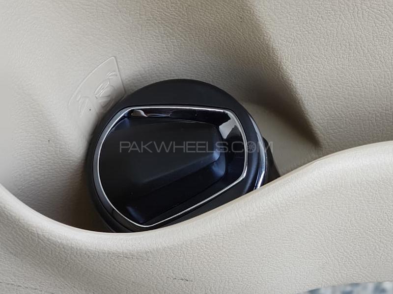Car Oem Style BMW Ash Tray With Light  Car Oem Style BMW Ash Tray With Light  Image-3
