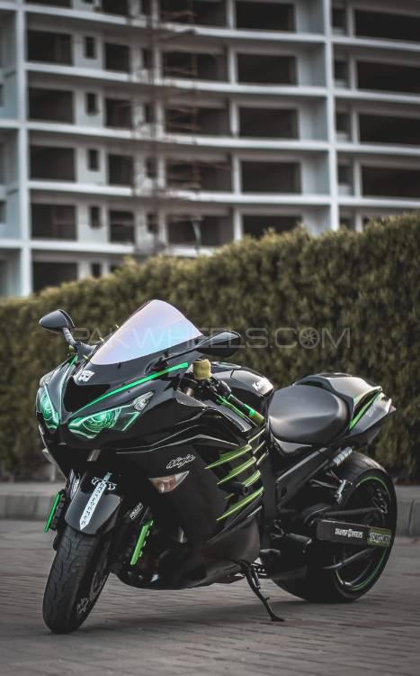 Kawasaki Ninja ZX-14 Monster Energy Kawasaki Ninja ZX-14 Monster Energy