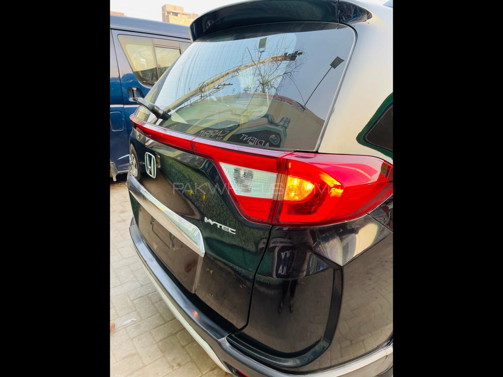Honda BR-V 2017 for Sale in Lahore Honda BR-V 2017 for Sale in Lahore Image-11