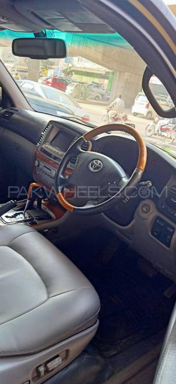 Toyota Land Cruiser 2005 for Sale in Multan Image-1