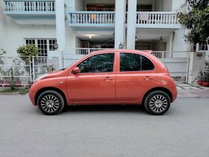 Nissan March 2002 for Sale in Lahore