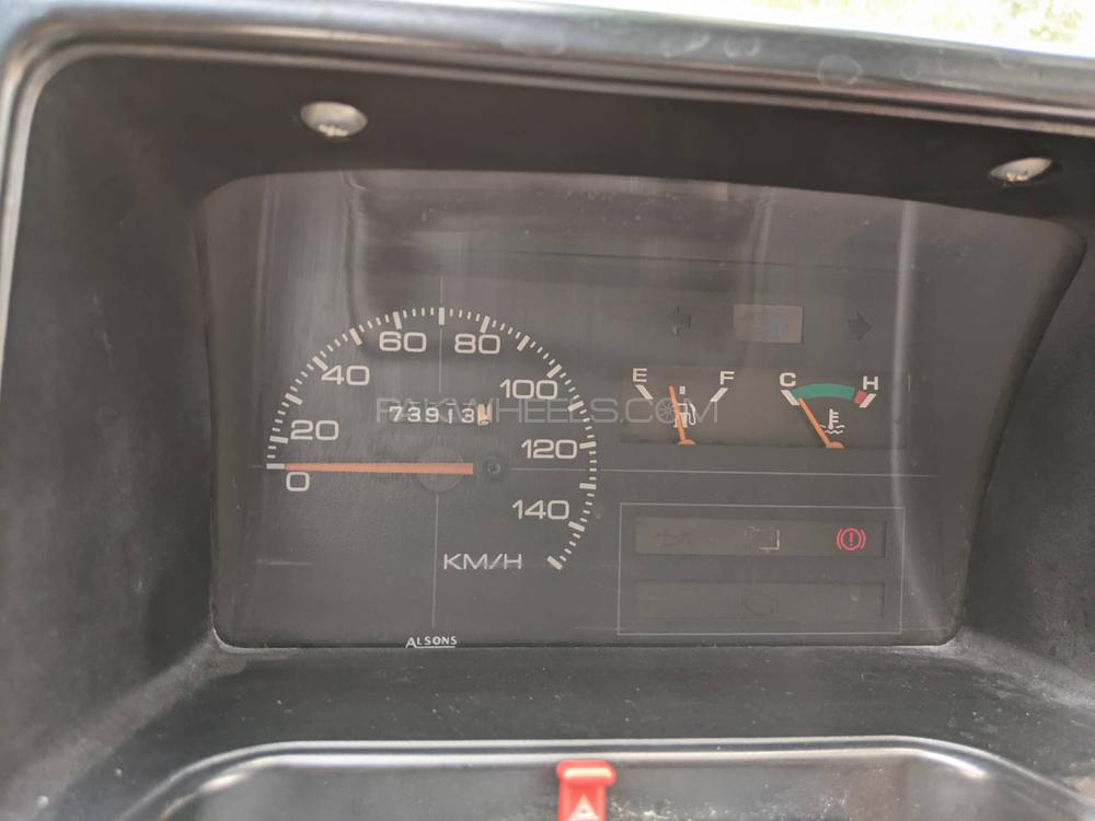 Suzuki Mehran 2013 for Sale in Lahore Suzuki Mehran 2013 for Sale in Lahore Image-2