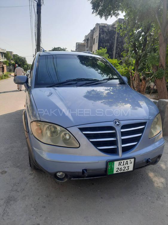 SsangYong Stavic 2005 for Sale in Islamabad Image-1