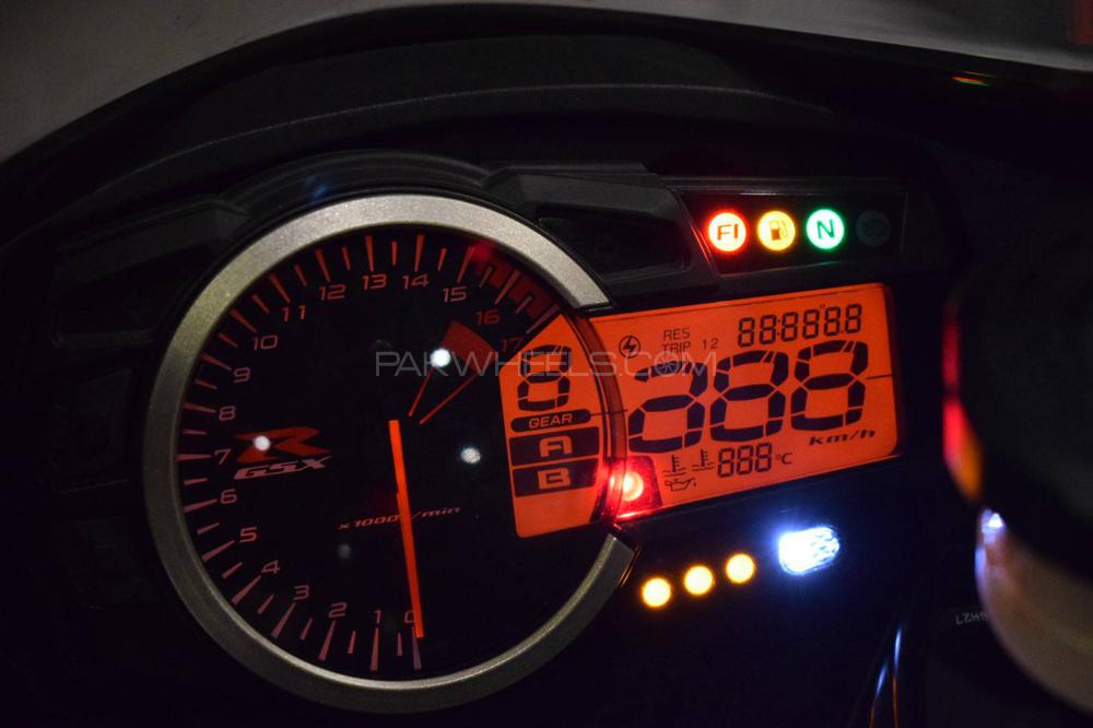 سوزوکی GSX-R600 2017 for Sale سوزوکی GSX-R600 2017 for Sale Image-5