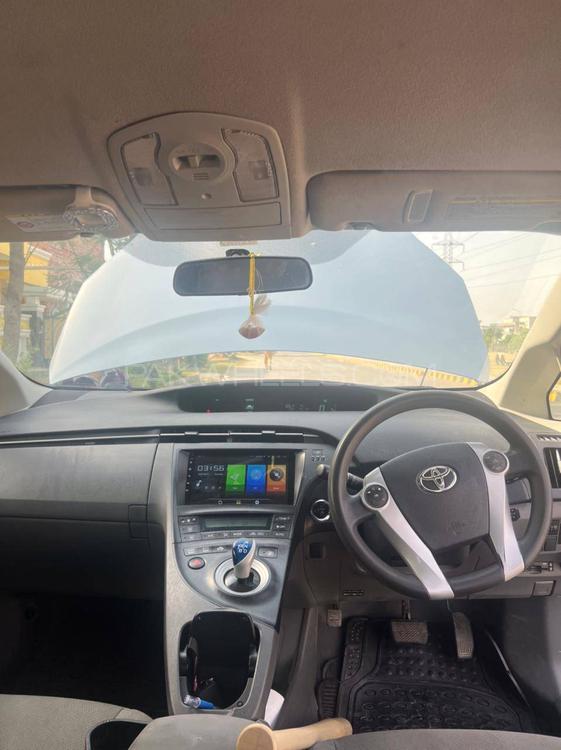 Toyota Prius 2015 for Sale in Gujranwala Toyota Prius 2015 for Sale in Gujranwala Image-7