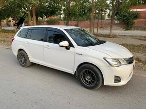 Toyota Corolla Fielder Hybrid G 2013 for Sale in Peshawar