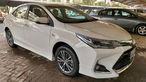 Toyota Corolla Altis Grande X CVT-i 1.8 Beige Interior 2021 for Sale in Lahore
