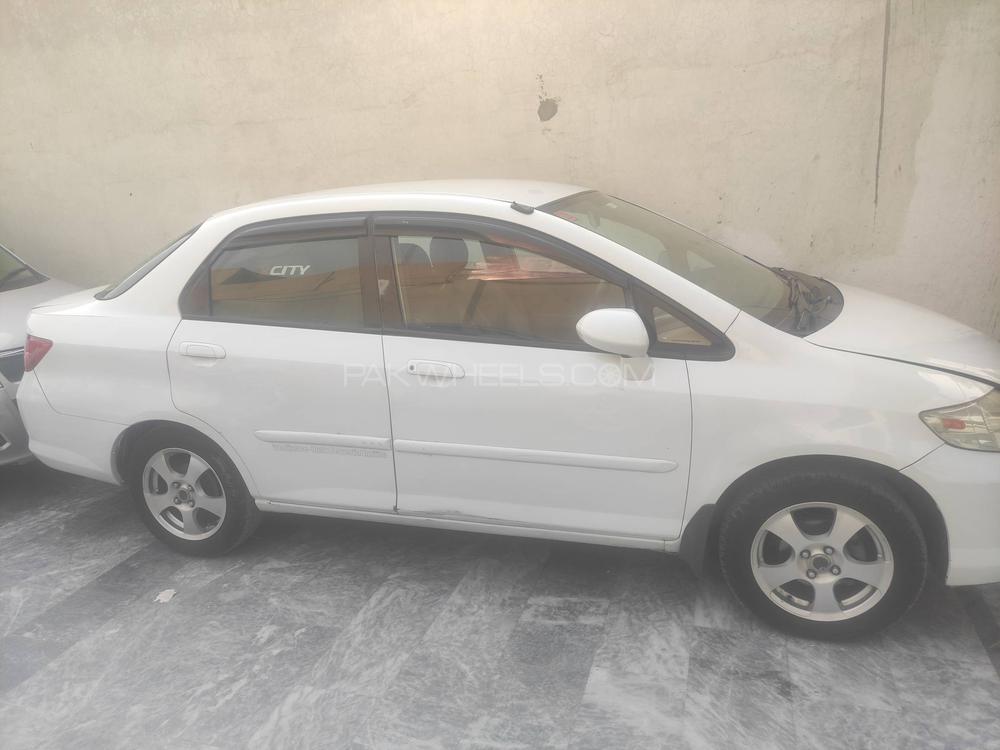 Honda City 2005 for Sale in Lahore Honda City 2005 for Sale in Lahore Image-2