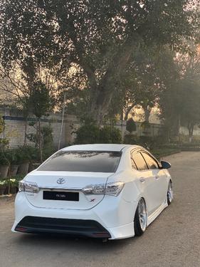Toyota Corolla - 2015