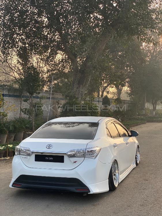 Toyota Corolla - 2015 Corolla  Image-1