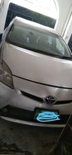 Toyota Prius S Touring Selection 2015 for Sale in Lahore