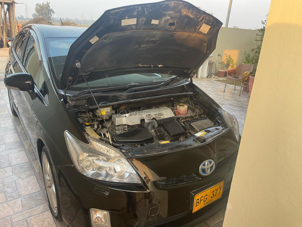 Toyota Prius 2011 for Sale in Lahore Toyota Prius 2011 for Sale in Lahore Image-9