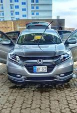 Honda Vezel Hybrid X 2015 for Sale in Peshawar