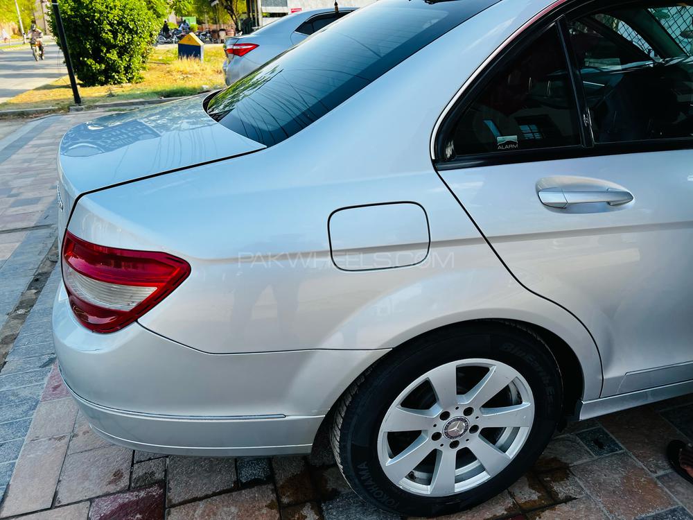 Mercedes Benz C Class 2007 for Sale in Lahore Mercedes Benz C Class 2007 for Sale in Lahore Image-9