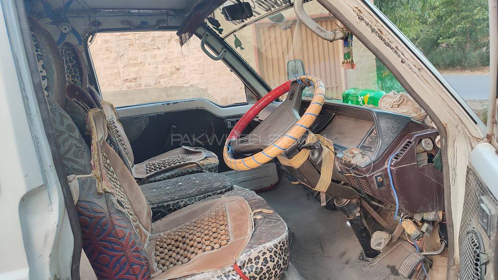 Toyota Hiace 1989 for Sale in Mandi bahauddin Toyota Hiace 1989 for Sale in Mandi bahauddin Image-4
