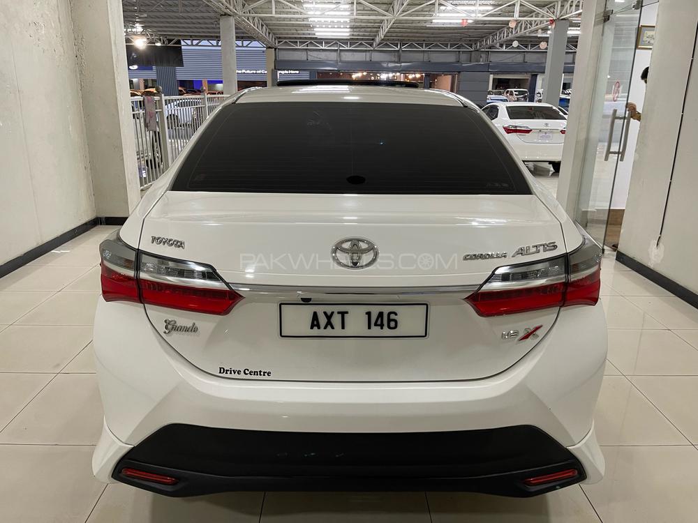 Toyota Corolla 2021 for Sale in Peshawar Toyota Corolla 2021 for Sale in Peshawar Image-4