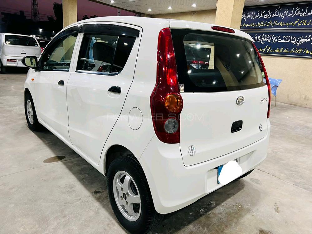 Daihatsu mira 2016