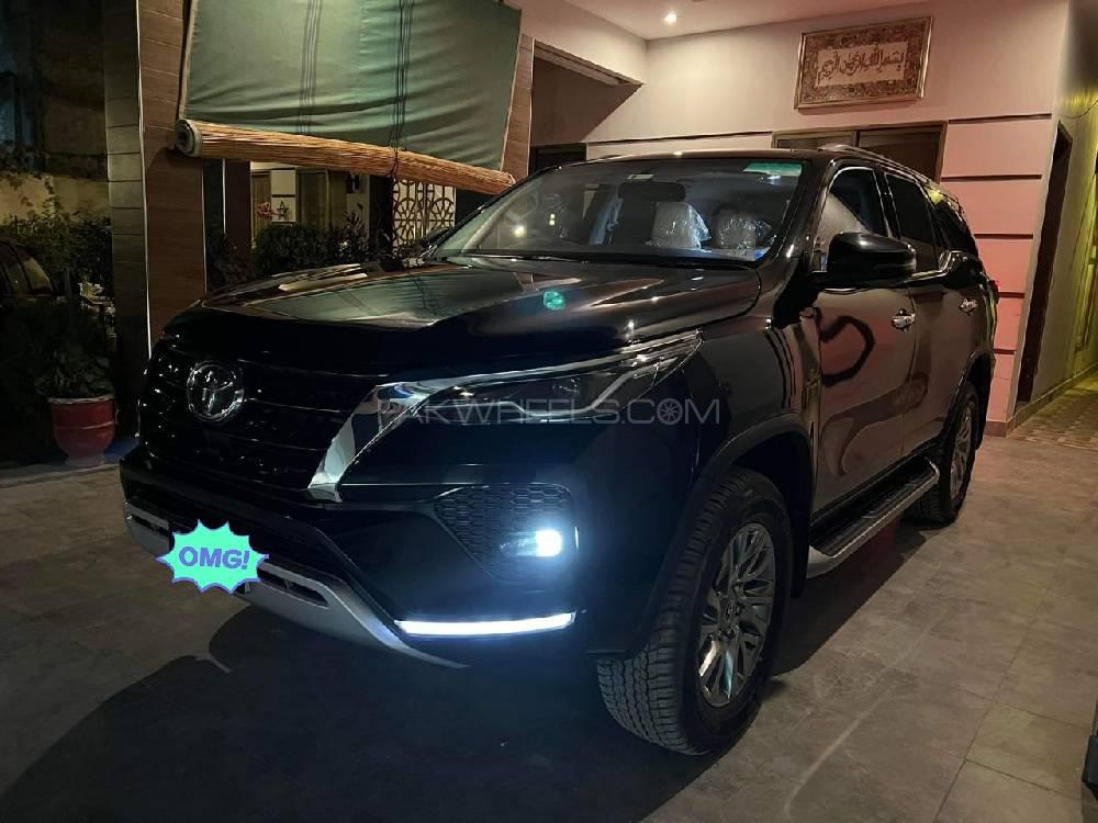 Toyota Fortuner 2021 for Sale in Multan Image-1