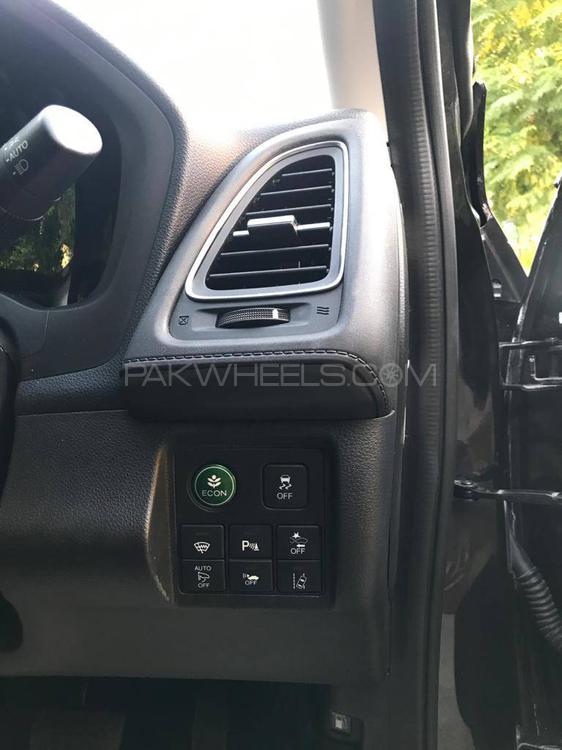 Honda Vezel 2017 for Sale in Gujranwala Honda Vezel 2017 for Sale in Gujranwala Image-20