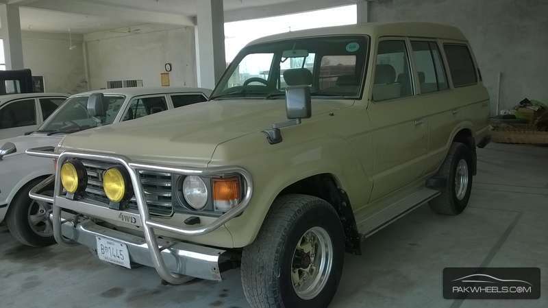 Toyota Land Cruiser 1985 for Sale in Mardan Image-1