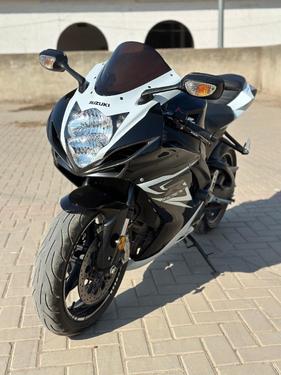 سوزوکی GSX-R600 - 2014