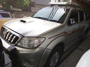 Toyota Hilux Invincible 2011 for Sale in Rawalpindi