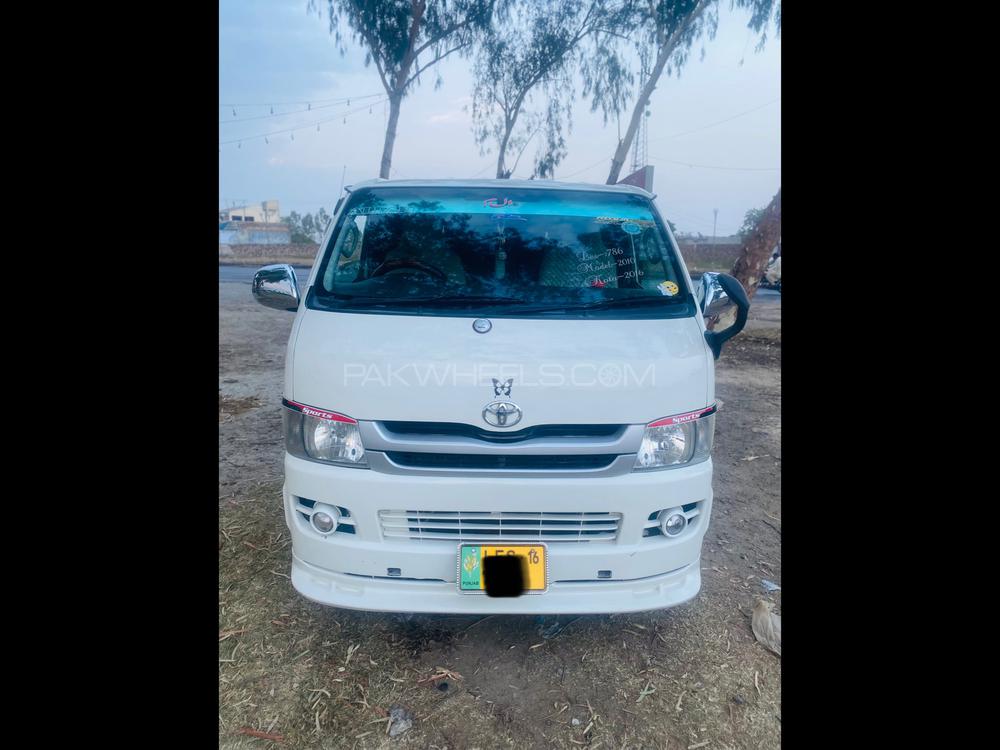 Toyota Hiace 2010 for Sale in Mandra Image-1