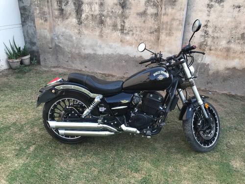 Harley Davidson Iron 883 - 2018