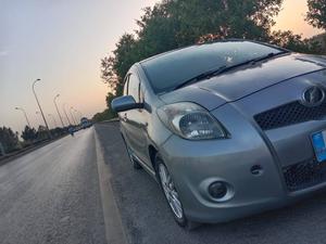Toyota Vitz RS 1.5 2006 for Sale in Peshawar