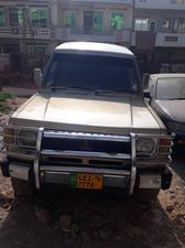 Mitsubishi Pajero Exceed 2.5D 1988 for Sale in Islamabad
