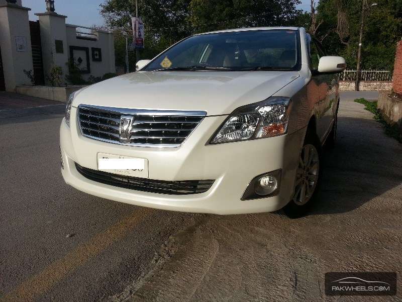 Toyota Premio 2010 for Sale in Islamabad Image-1