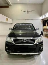 Toyota Hilux Vigo Champ GX 2016 for Sale in Hyderabad