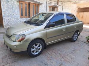 Toyota Platz F 1.3 2000 for Sale in Chakwal